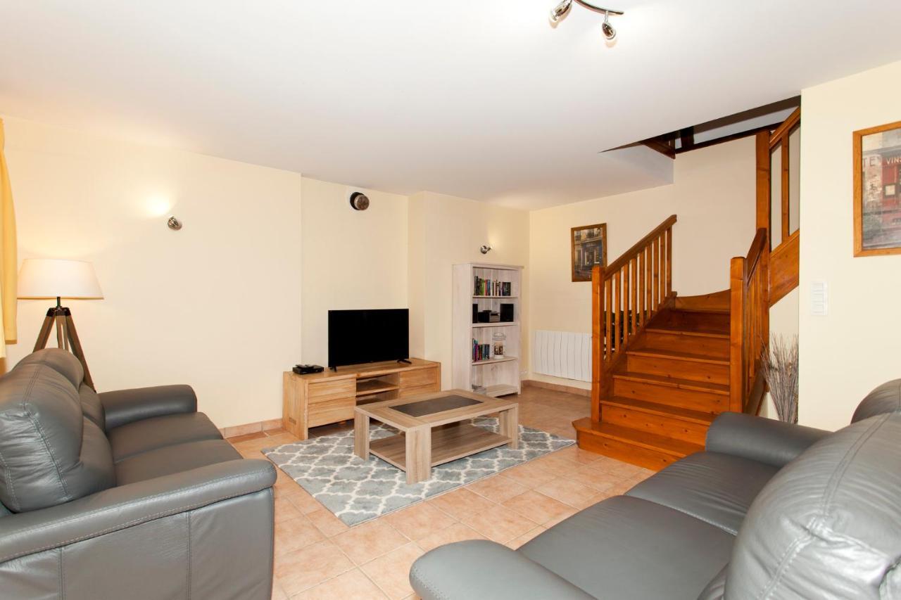 Stone Cottage With Modern Cosy Interior Near To Josselin Perfect Retreat For Writers Or Star Gazers Guégon 외부 사진